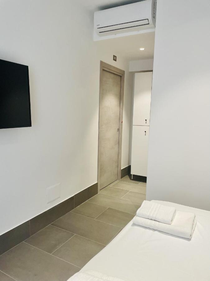 Smart Rooms Napoli Eksteriør billede