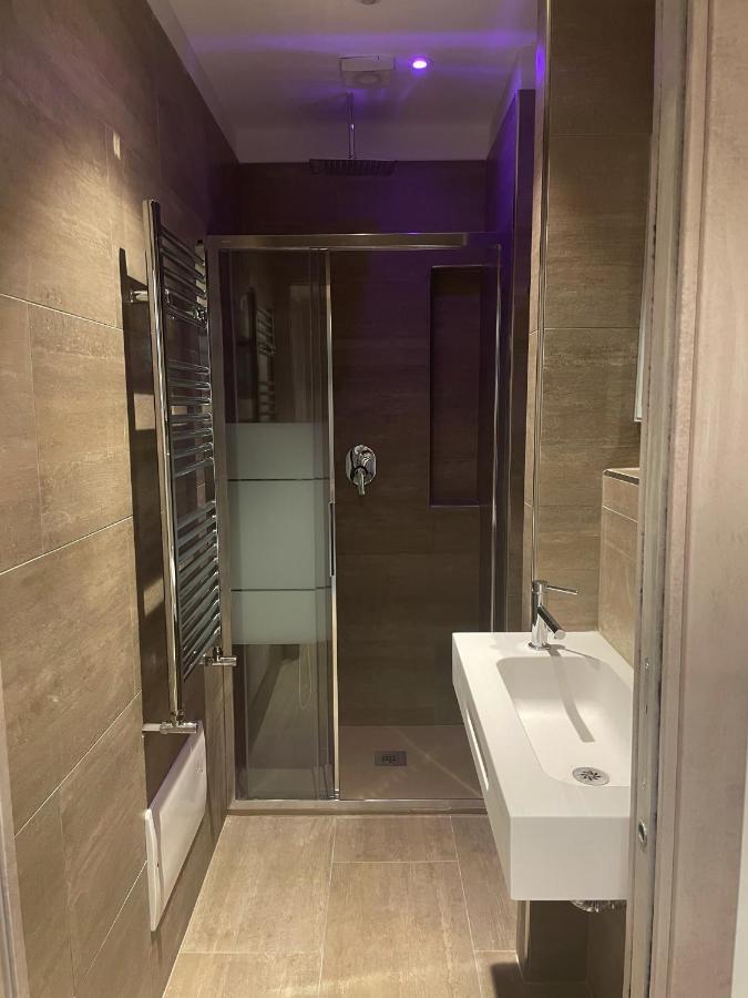 Smart Rooms Napoli Eksteriør billede